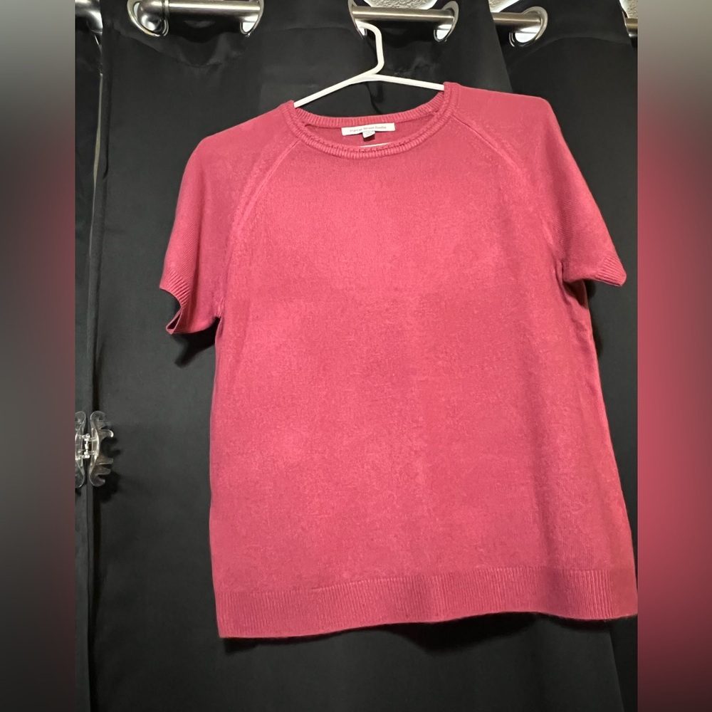 Pink Short Sleeve Sweater
Size pm